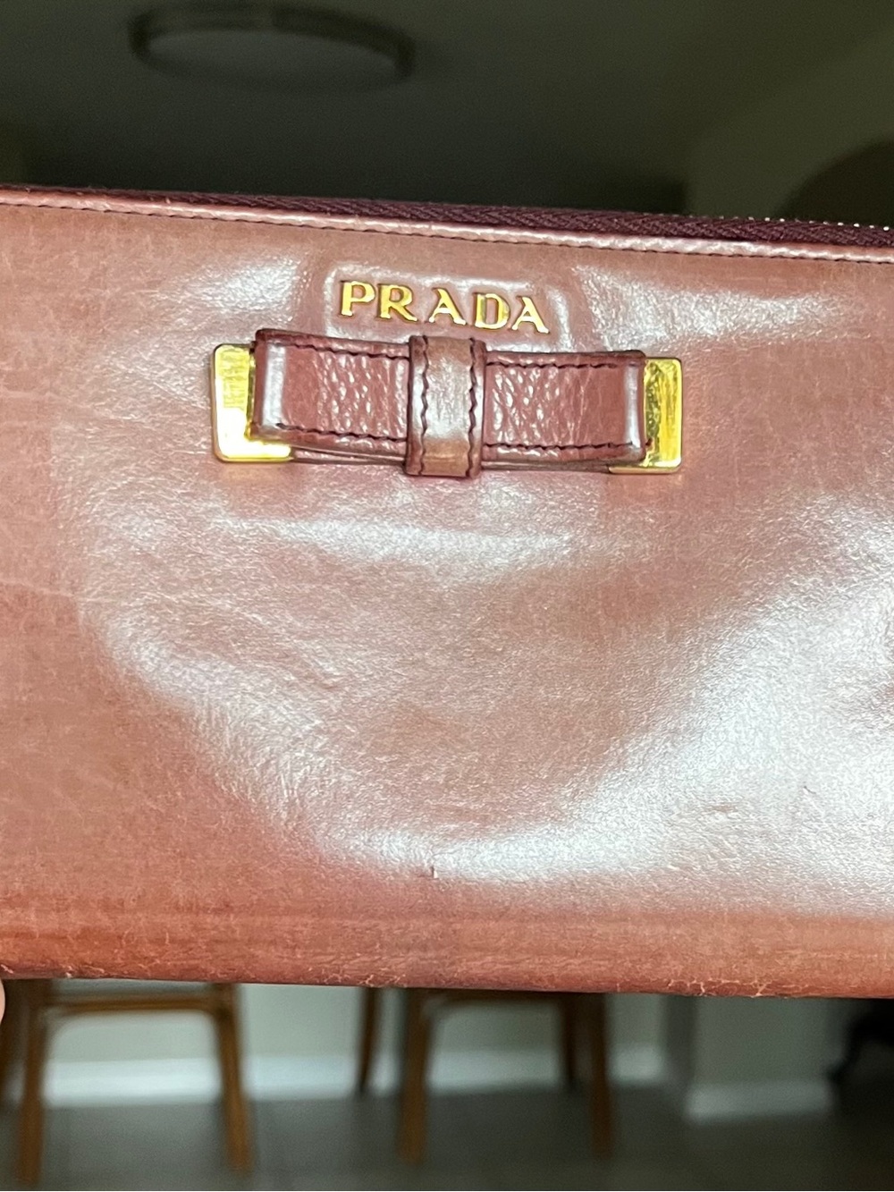 Close out sale Prada pink Leather wallet Gold-Tone Hardware pre loved